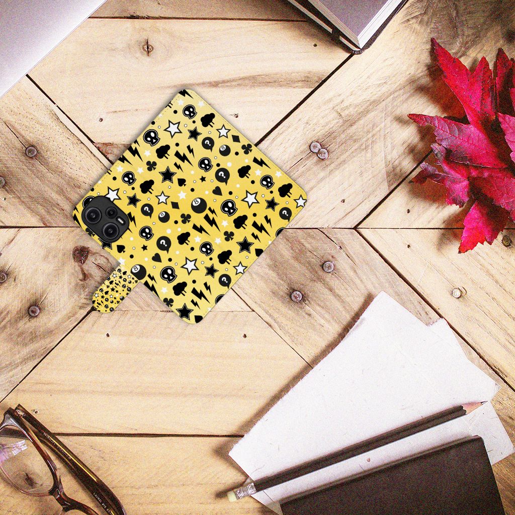 Telefoonhoesje met Naam Xiaomi Poco F5 Punk Geel bovenaanzicht uniek design
