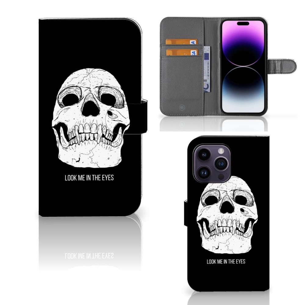 Telefoonhoesje met Naam iPhone 15 Pro Max Skull Eyes met uniek schedel ontwerp en vakjes voor pasjes.
