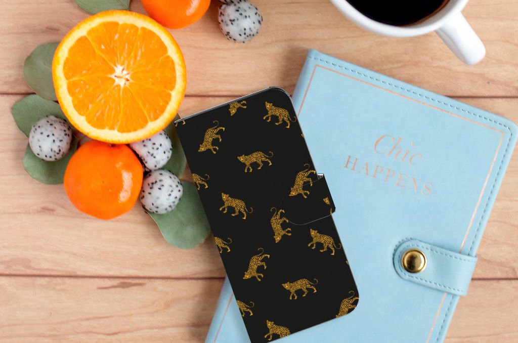 Motorola Moto G62 5G Telefoonhoesje met Pasjes Leopards aanzicht