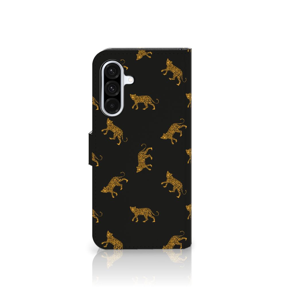Samsung Galaxy A36 Telefoonhoesje met Pasjes Leopards achterkant