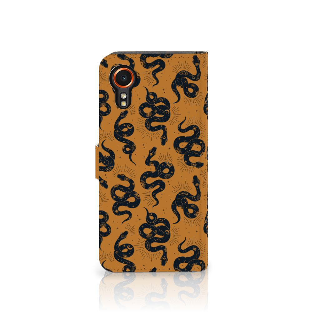 Samsung Galaxy Xcover 7 Telefoonhoesje met Pasjes Snakes voorkant