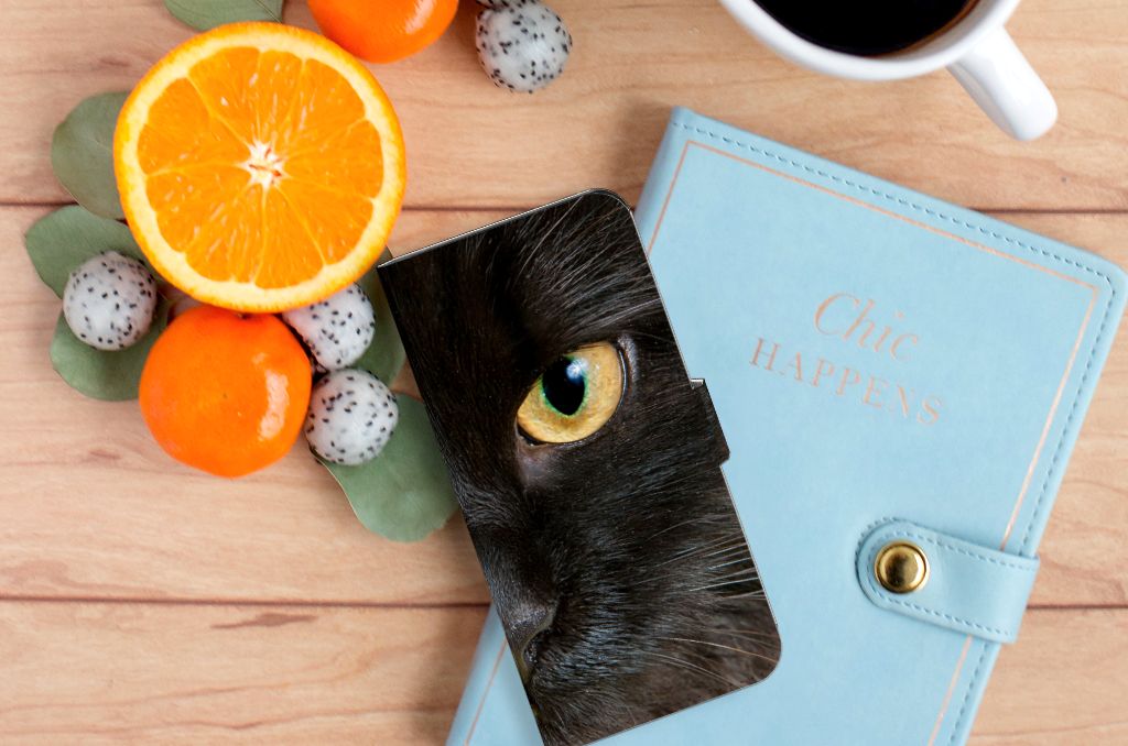 Xiaomi 13 Pro Telefoonhoesje met Pasjes Zwarte Kat design Zwarte Kat anzicht