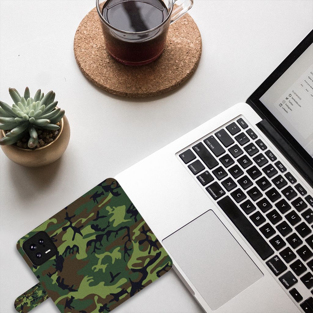 Xiaomi 13 Telefoon Hoesje Army Dark telefoonhoesje camouflage design bovenaanzicht