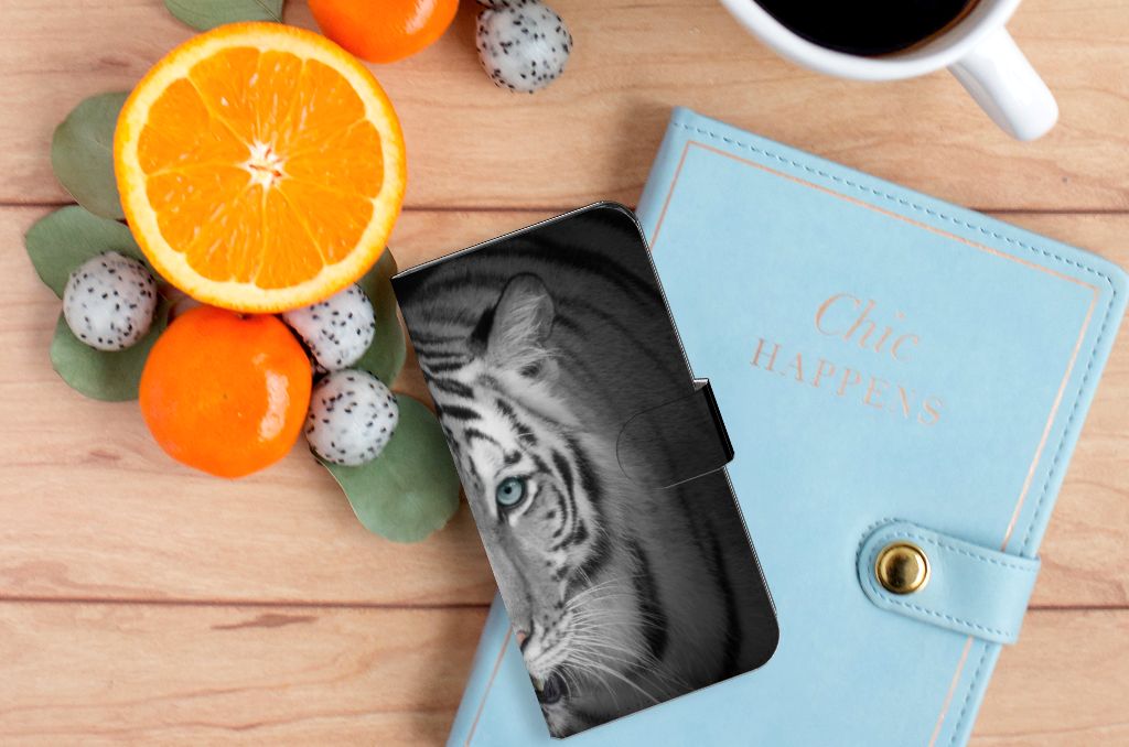 Xiaomi 13 Telefoonhoesje met Pasjes Tijger telefoonhoesje tijger design voorkant