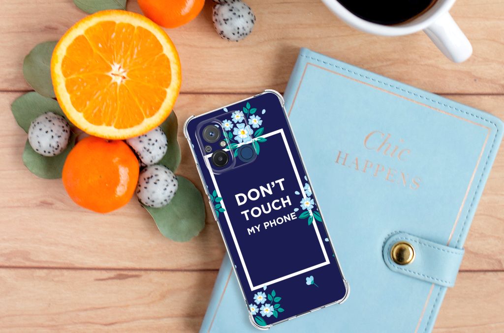 Xiaomi Redmi 12C Anti Shock Case Flowers Blue DTMP design achterzijde smartphone op tafel met fruit
