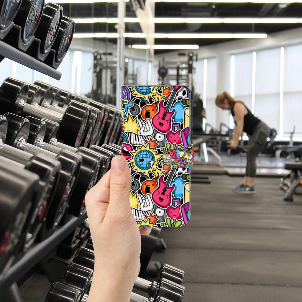 Xiaomi Redmi Note 12 5G Poco X5 Wallet Case met Pasjes Punk Rock design kleurrijk aanzicht hand in sportschool