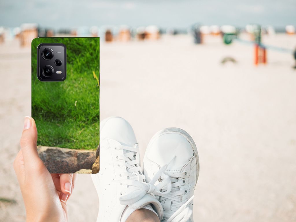 Xiaomi Redmi Note 12 Pro | Poco X5 Pro Hoesje maken Panda hand telefoon strand