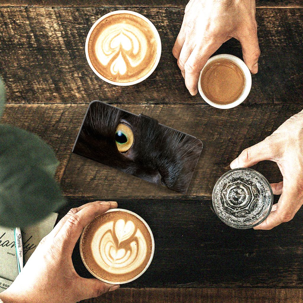 Xiaomi Redmi Note 12S Telefoonhoesje met Pasjes Zwarte Kat ontwerp kattenoog koffie
