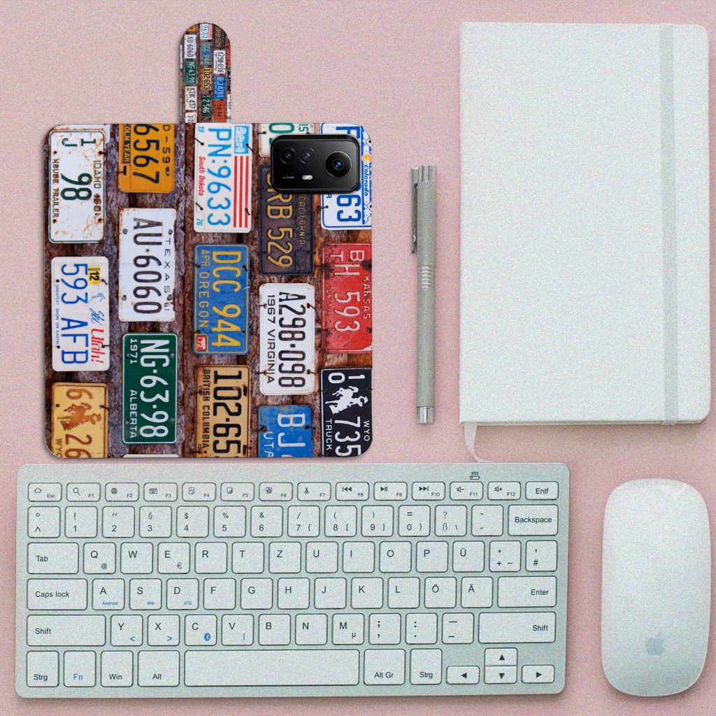 Xiaomi Redmi Note 12S Telefoonhoesje met foto Kentekenplaten collage kleur creatief aanzicht