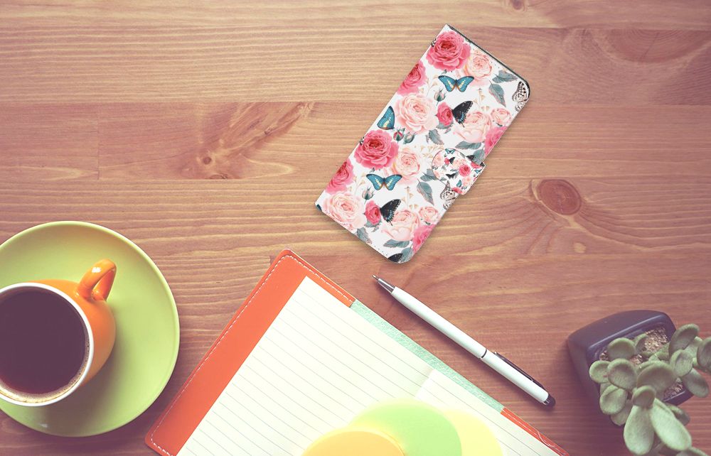 Xiaomi Redmi Note 13 5G Hoesje Butterfly Roses bovenaanzicht