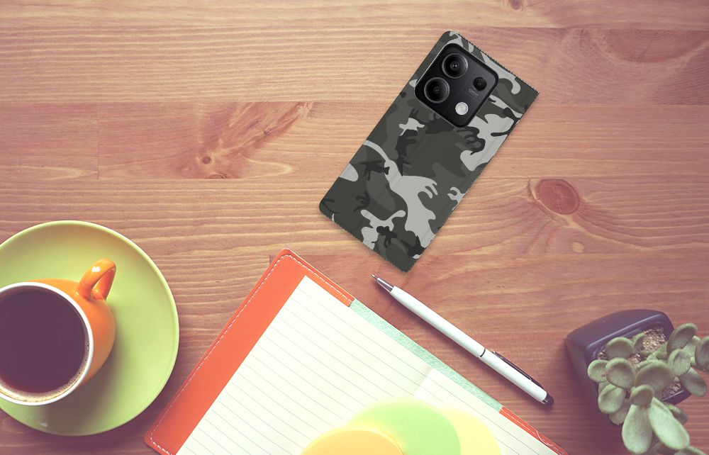 Xiaomi Redmi Note 13 5G Hoesje met Magneet Army Light camouflage design bovenaanzicht