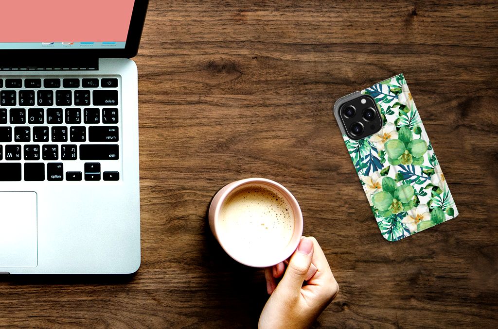 iPhone 13 Pro Smart Cover Orchidee Groen - B2C Telecom