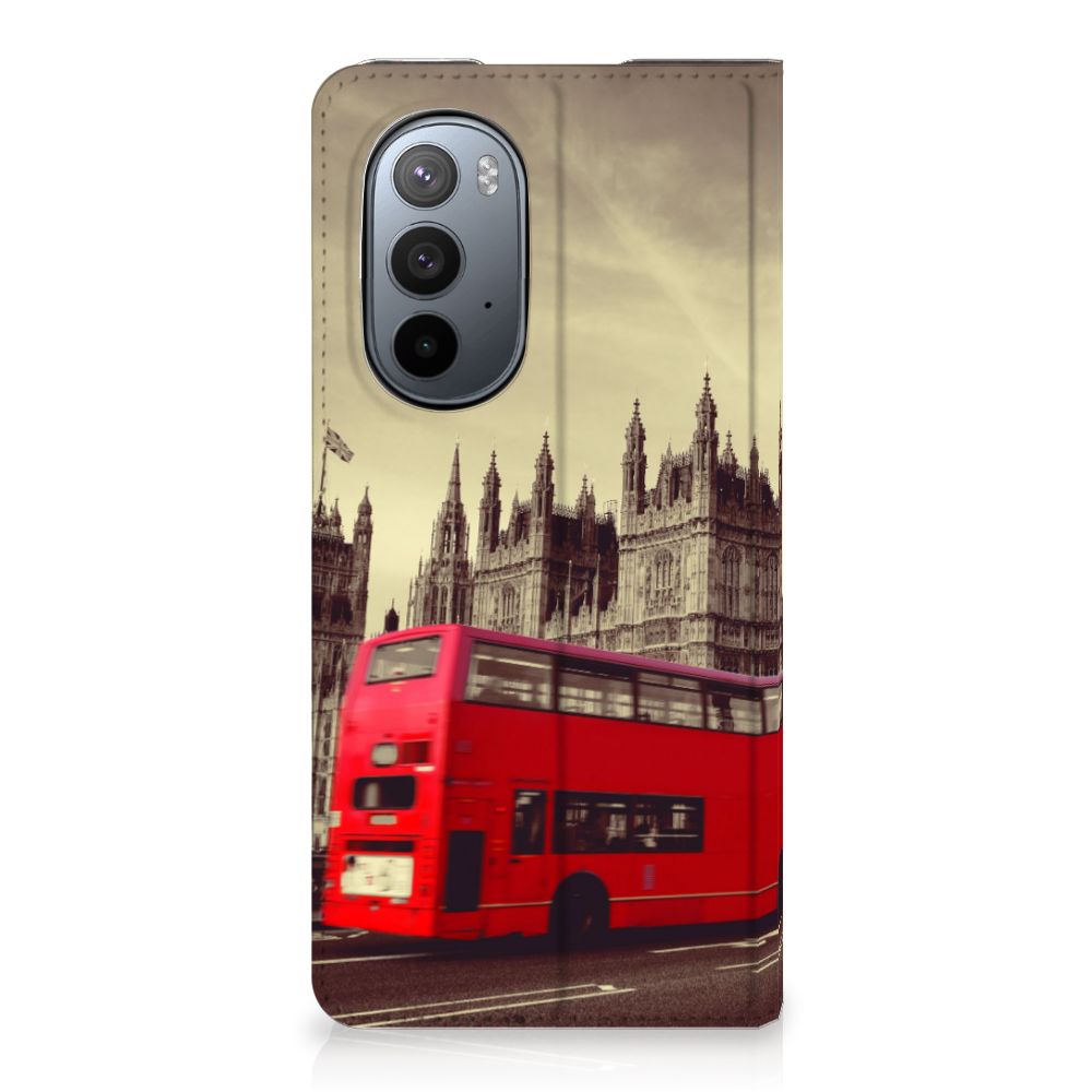 Motorola Edge 30 Pro Book Cover Londen - B2C Telecom