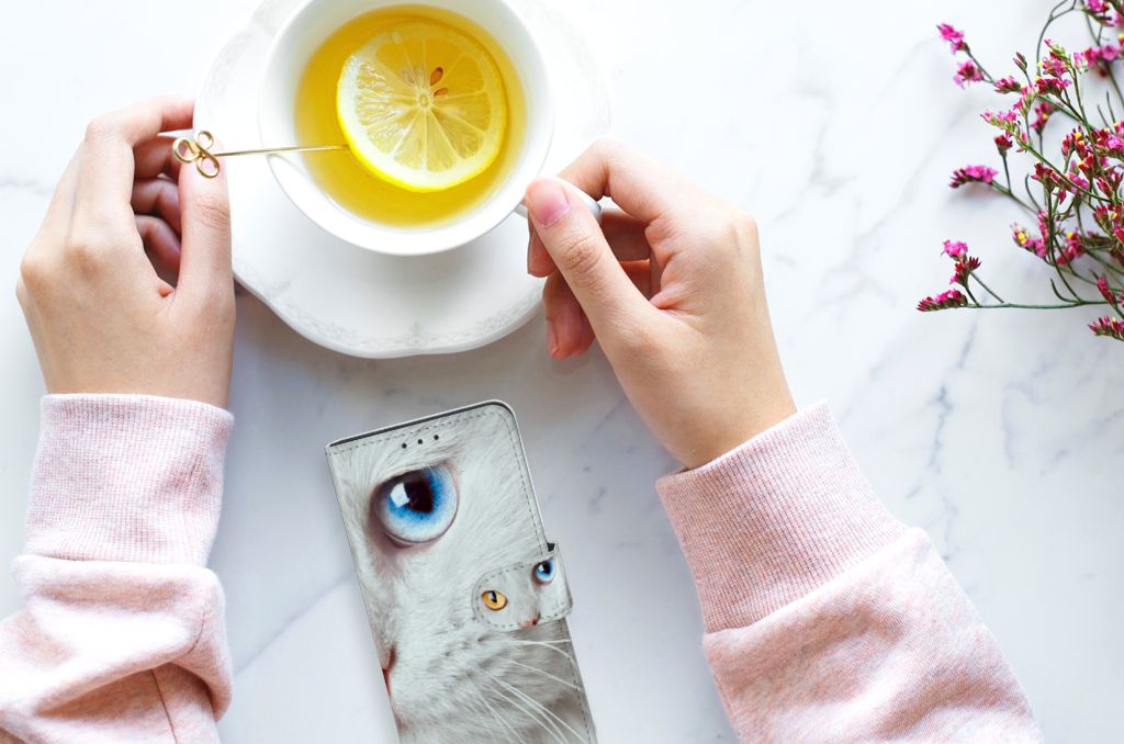 Huawei P40 Telefoonhoesje met Pasjes Witte Kat