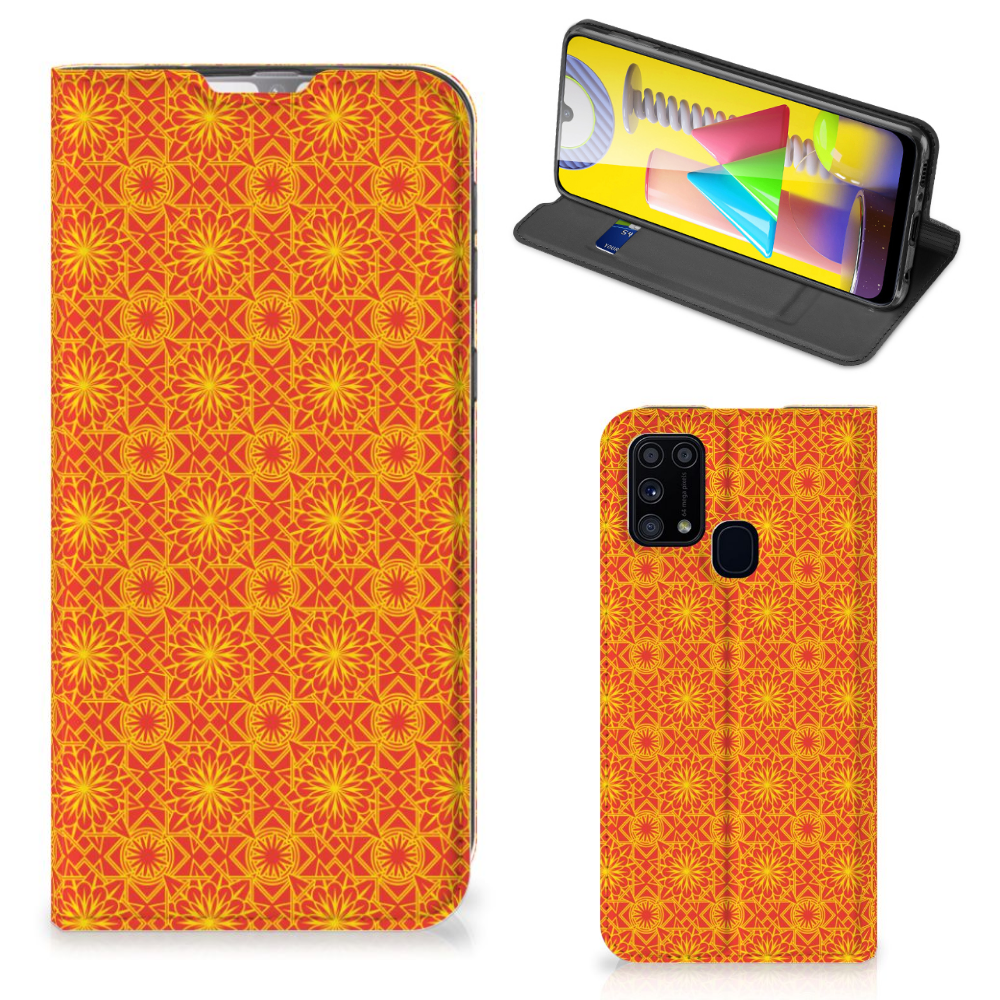 Samsung Galaxy M31 Hoesje met Magneet Batik Oranje - B2C Telecom
