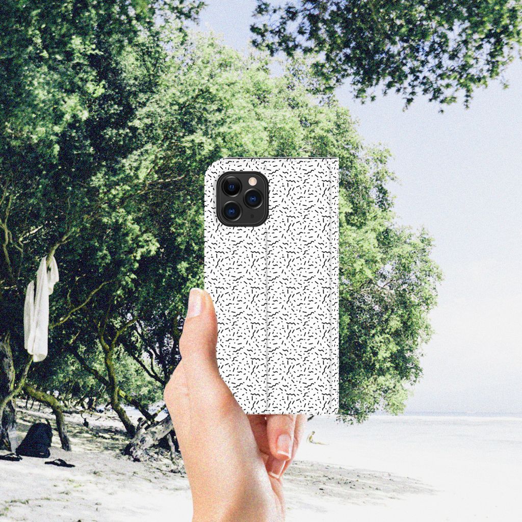 Apple iPhone 11 Pro Hoesje met Magneet Stripes Dots