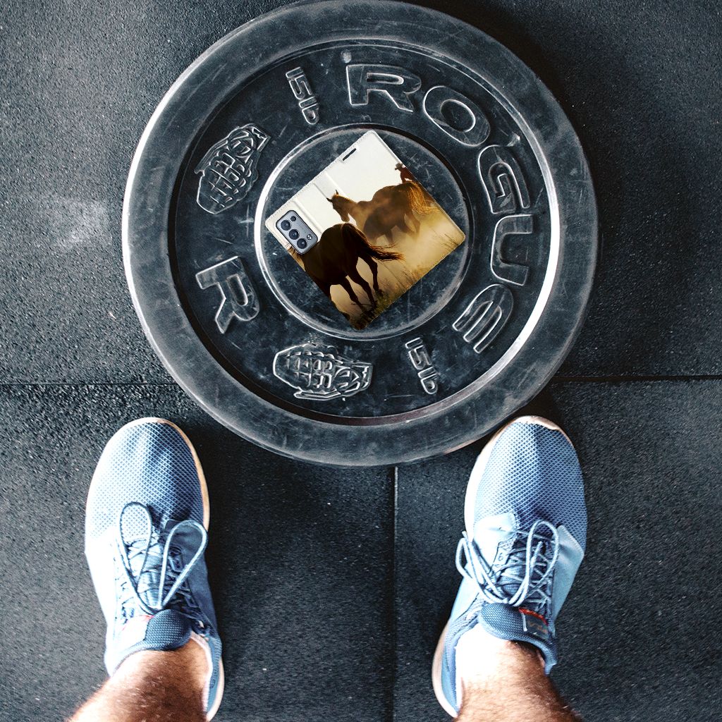 OPPO Reno 6 Pro Plus 5G Hoesje maken Design Cowboy op gewichtsschijf in sportschool.