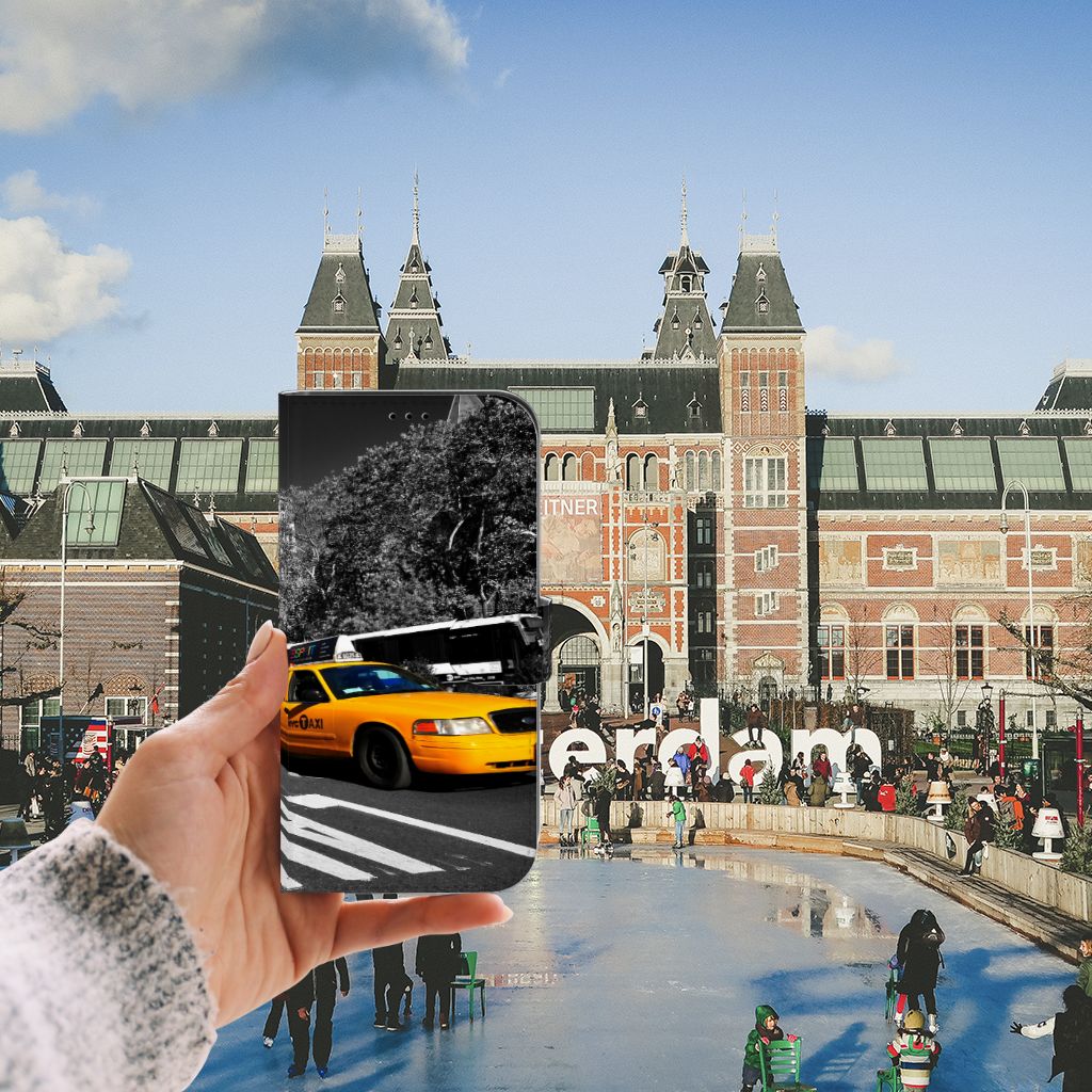 iPhone 13 Pro Max Flip Cover New York Taxi