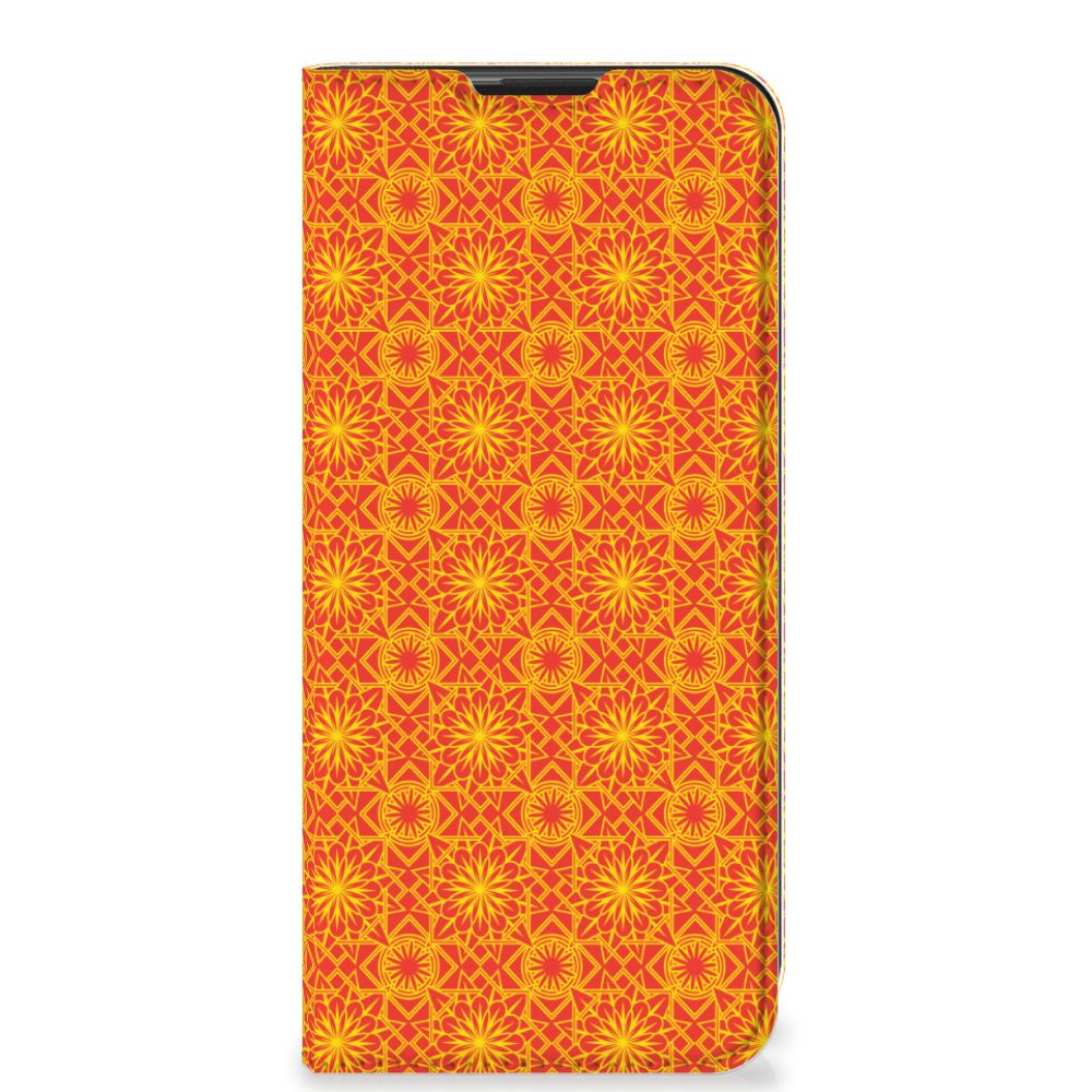 Motorola Moto G9 Play Hoesje met Magneet Batik Oranje - B2C Telecom