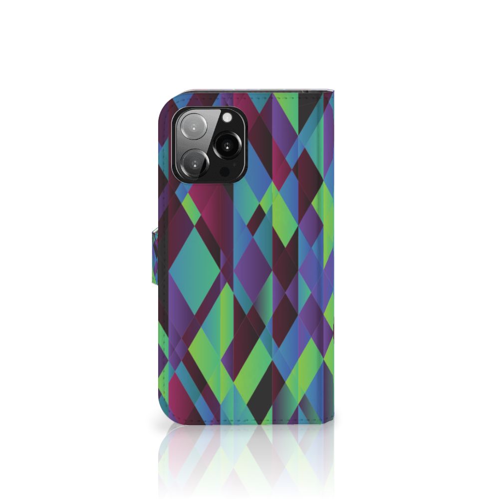iPhone 13 Pro Max Book Case Abstract Green Blue met kleurrijk geometrisch design in groen, blauw en paars.