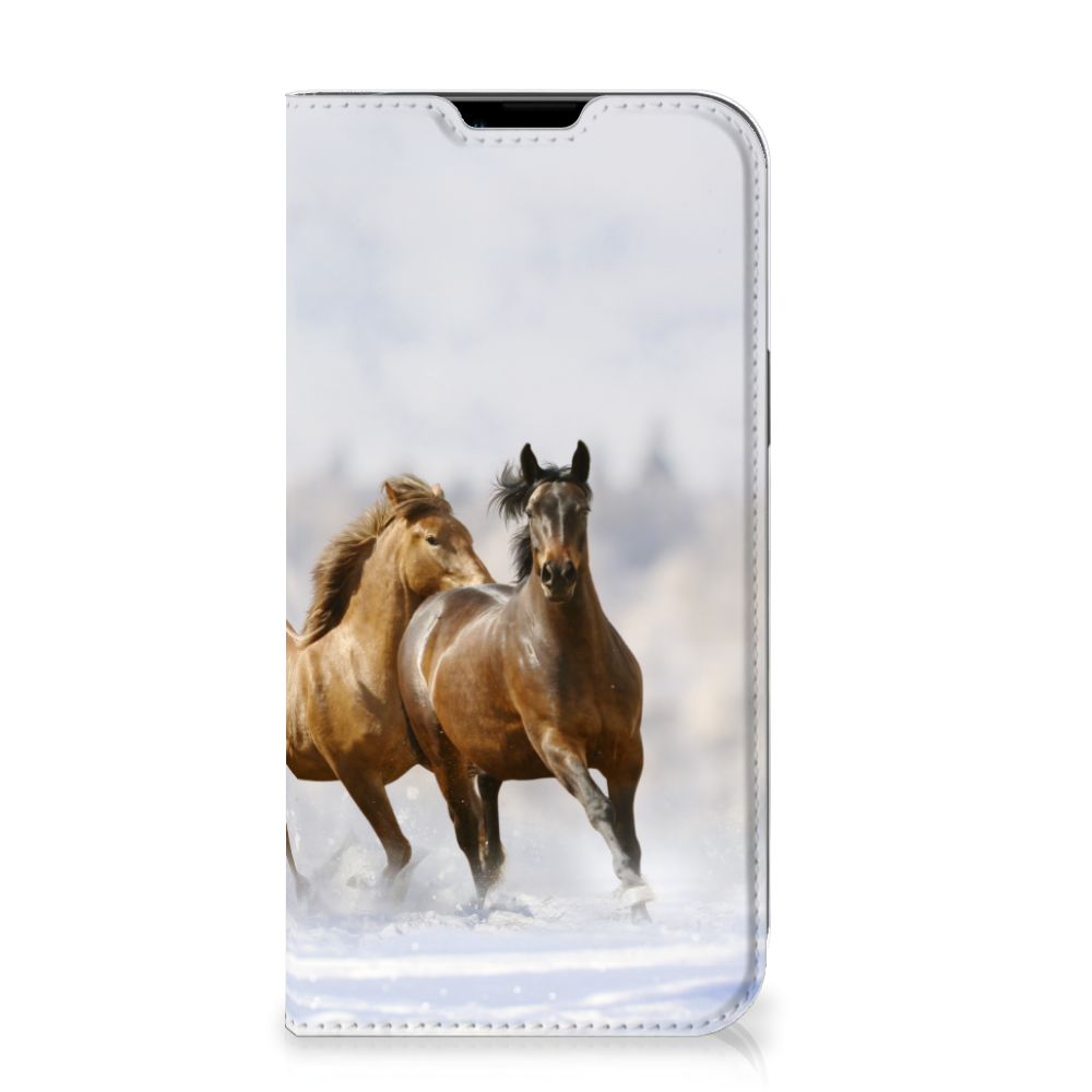 Apple iPhone 14 Plus Hoesje maken Paarden met een afbeelding van rennende paarden