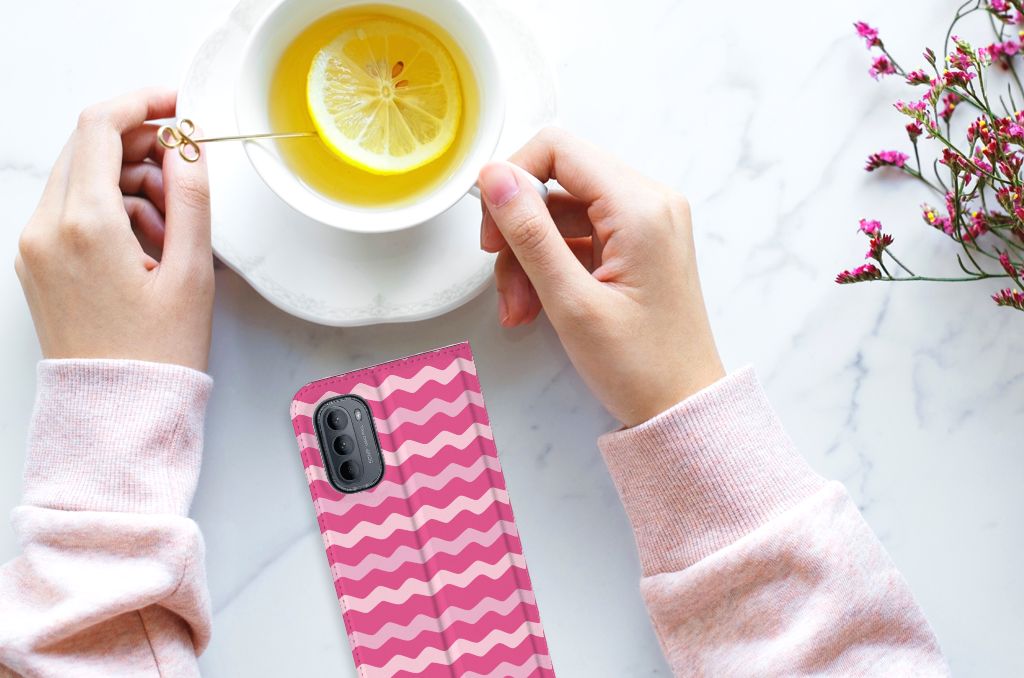 Motorola Moto G31 | G41 Hoesje met Magneet Waves Pink - B2C Telecom