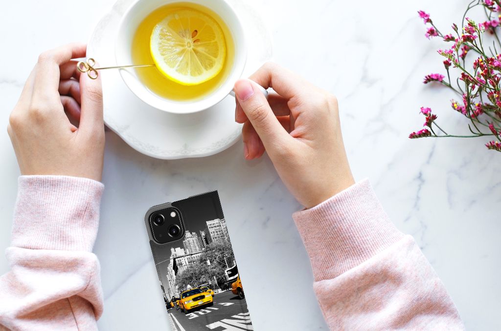 iPhone 13 Mini Book Cover New York Taxi - B2C Telecom