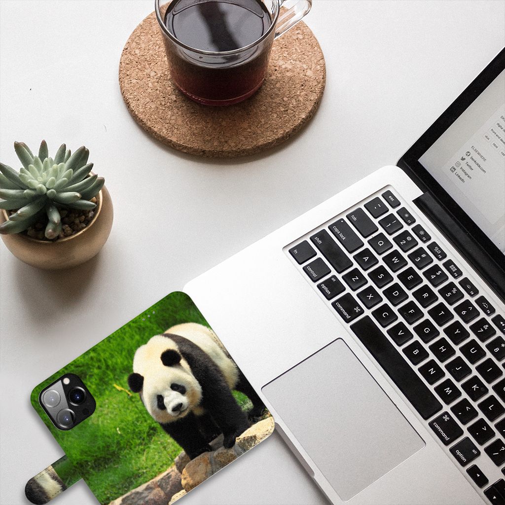 iPhone 14 Pro Telefoonhoesje met Pasjes Panda