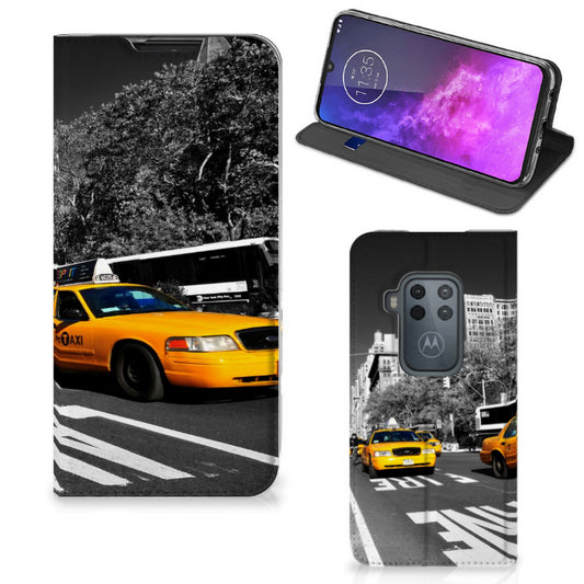 Motorola One Zoom Book Cover New York Taxi