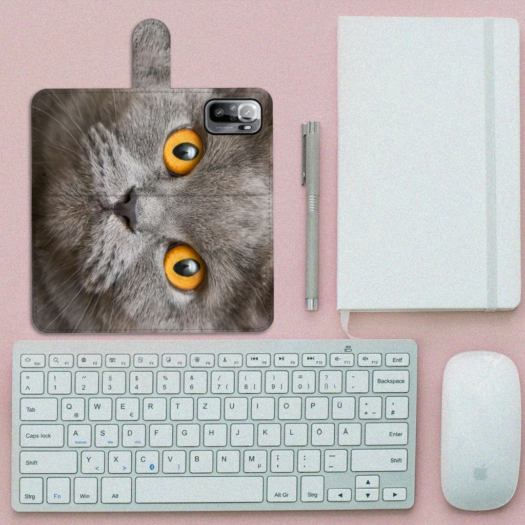 Telefoonhoesje met Pasjes Xiaomi Redmi Note 10/10T 5G | Poco M3 Pro Britse Korthaar met afbeelding van een schattige grijze kat.