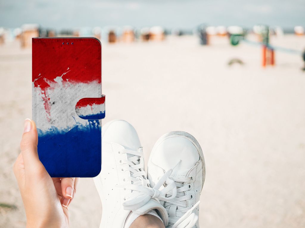 Xiaomi Poco X4 Pro 5G Bookstyle Case Nederland met Nederlandse vlag op het strand.