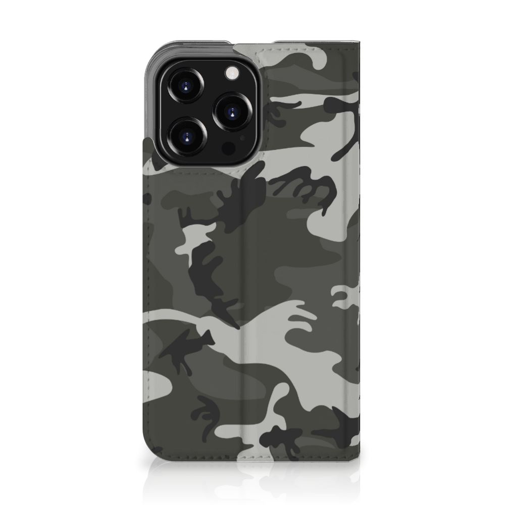 iPhone 13 Pro Hoesje met Magneet Army Light - B2C Telecom