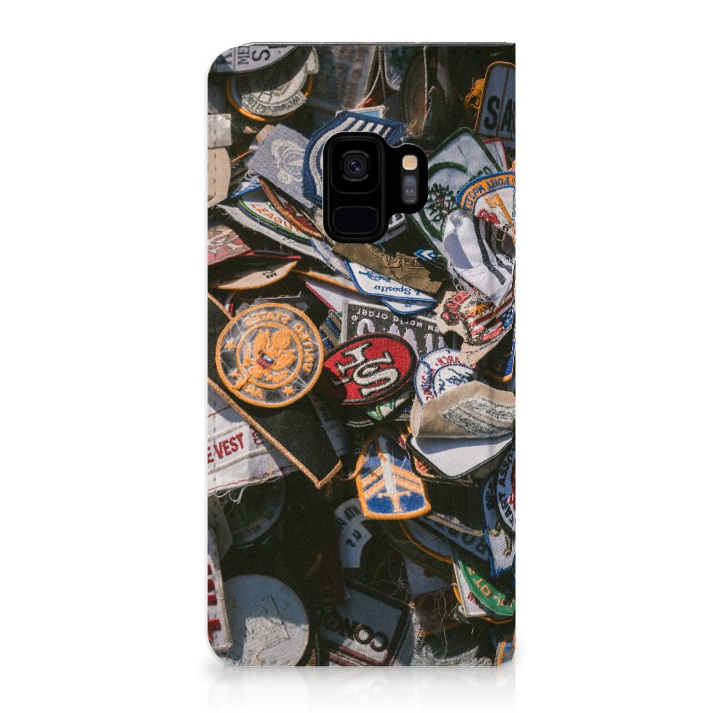 Samsung Galaxy S9 Stand Case Badges