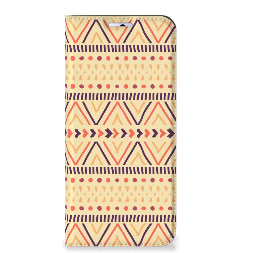 Motorola Moto G31 | G41 Hoesje met Magneet Aztec Yellow