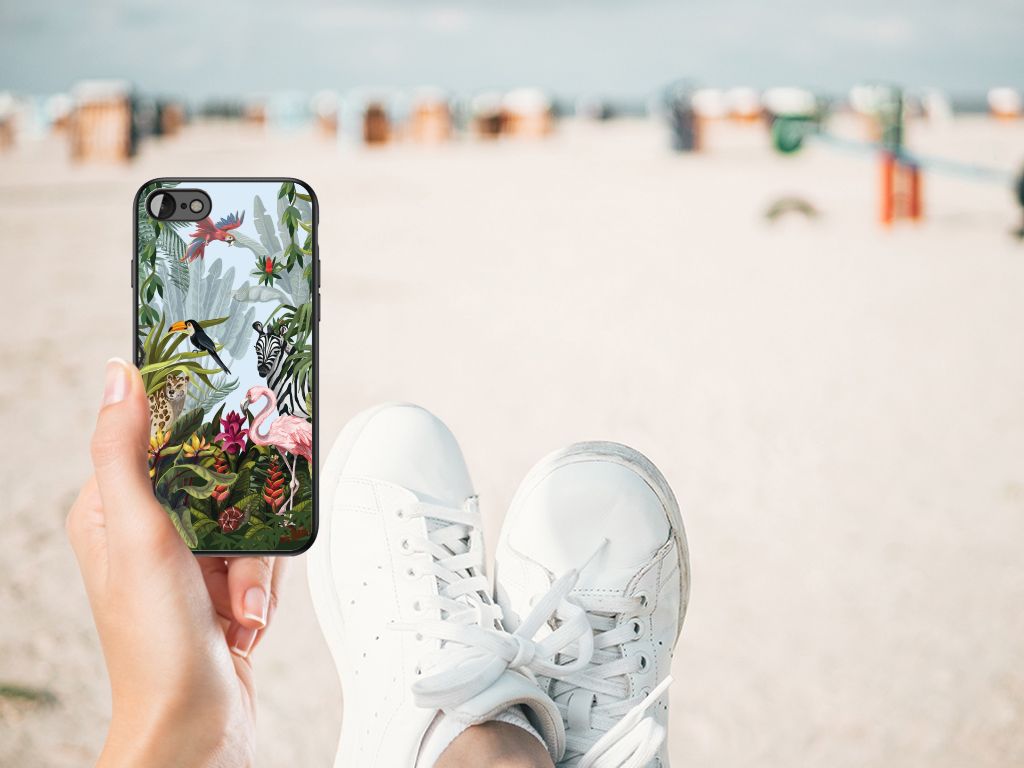 Dierenprint Telefoonhoesje voor iPhone SE 2022 | SE 2020 | 7/8 Jungle met tropische dieren op een strand