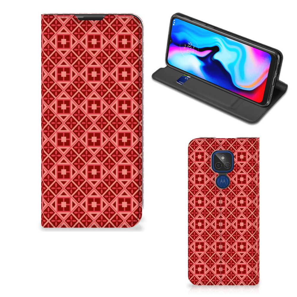 Motorola Moto G9 Play Hoesje met Magneet Batik Rood