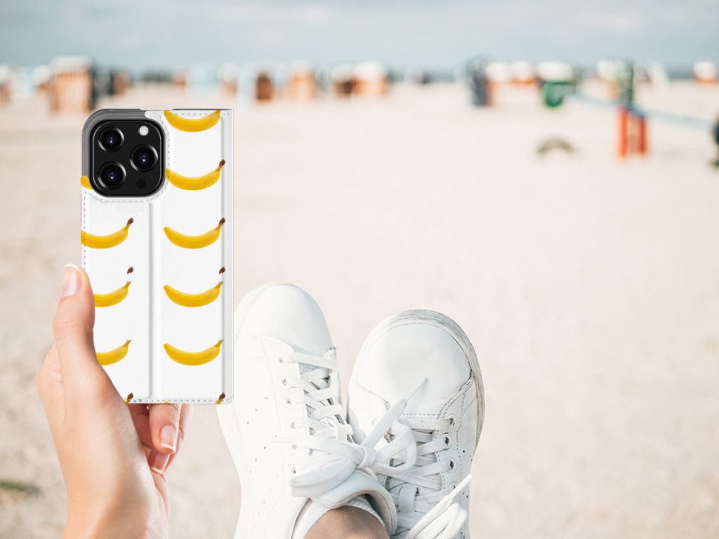 iPhone 13 Pro Flip Style Cover Banana - B2C Telecom