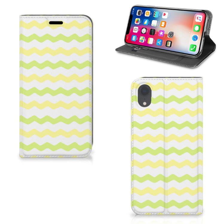 Apple iPhone Xr Hoesje met Magneet Waves Yellow