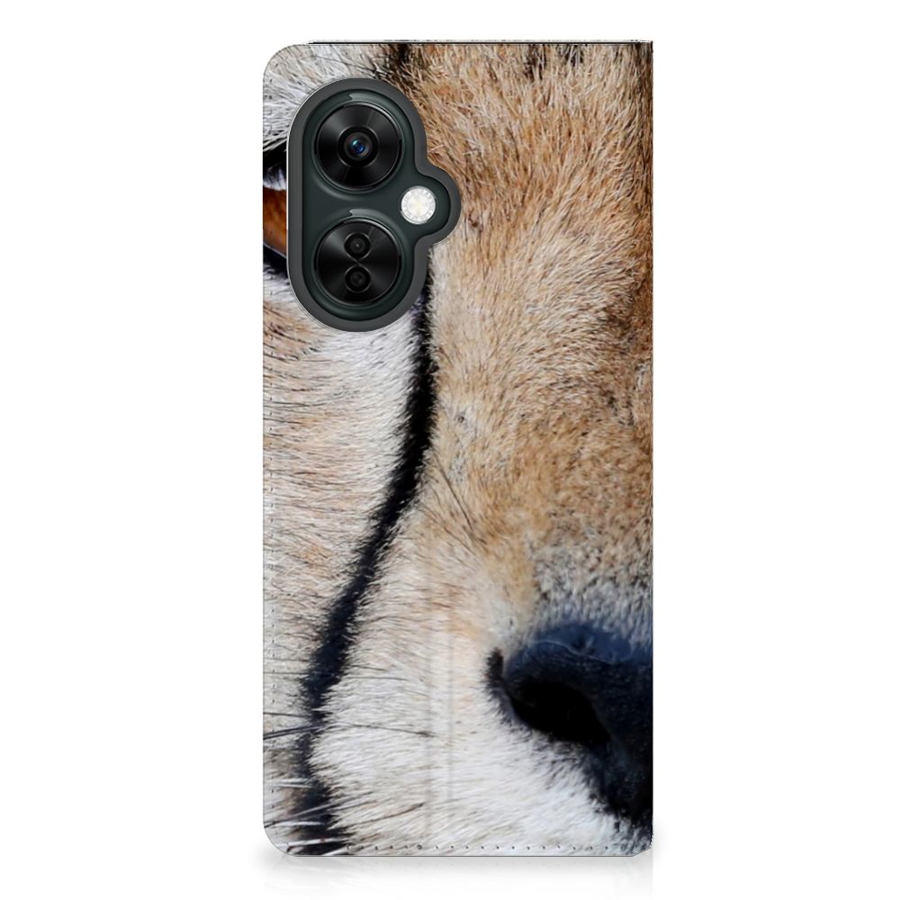OnePlus Nord CE 3 Lite Hoesje maken Cheetah close-up van jachtluipaard op een stand case.