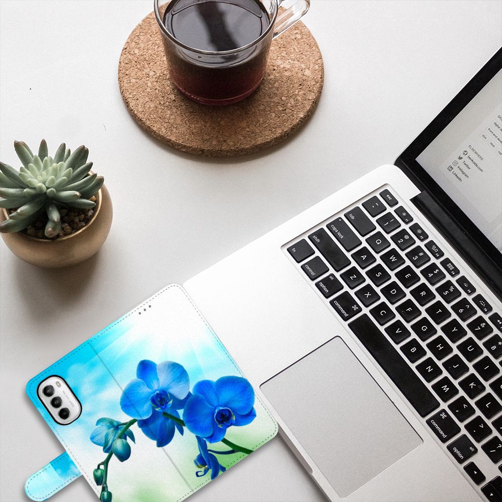 Motorola Moto G52 | Moto G82 Hoesje Orchidee Blauw - Cadeau voor je Moeder