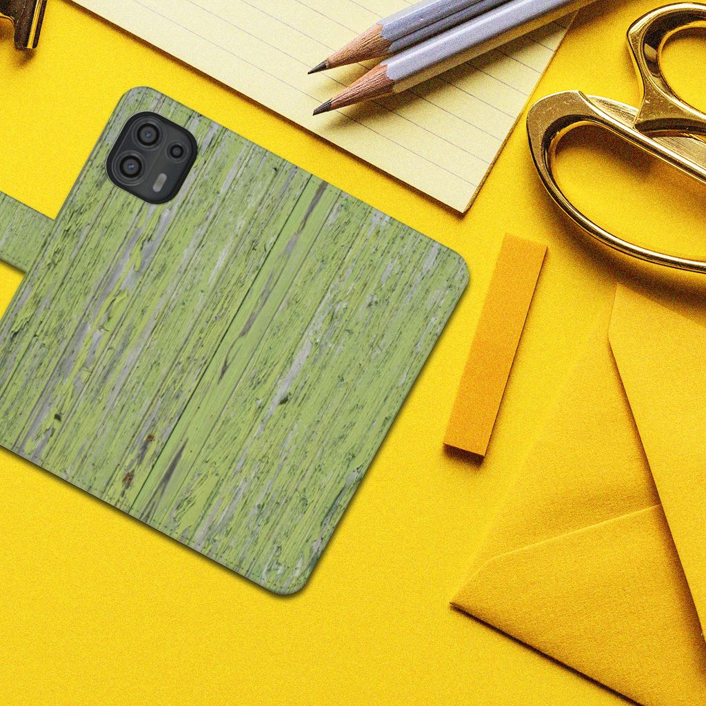 Motorola Edge 20 Lite Book Style Case Green Wood