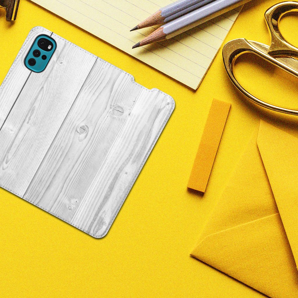Motorola Moto G22 Book Wallet Case White Wood - B2C Telecom