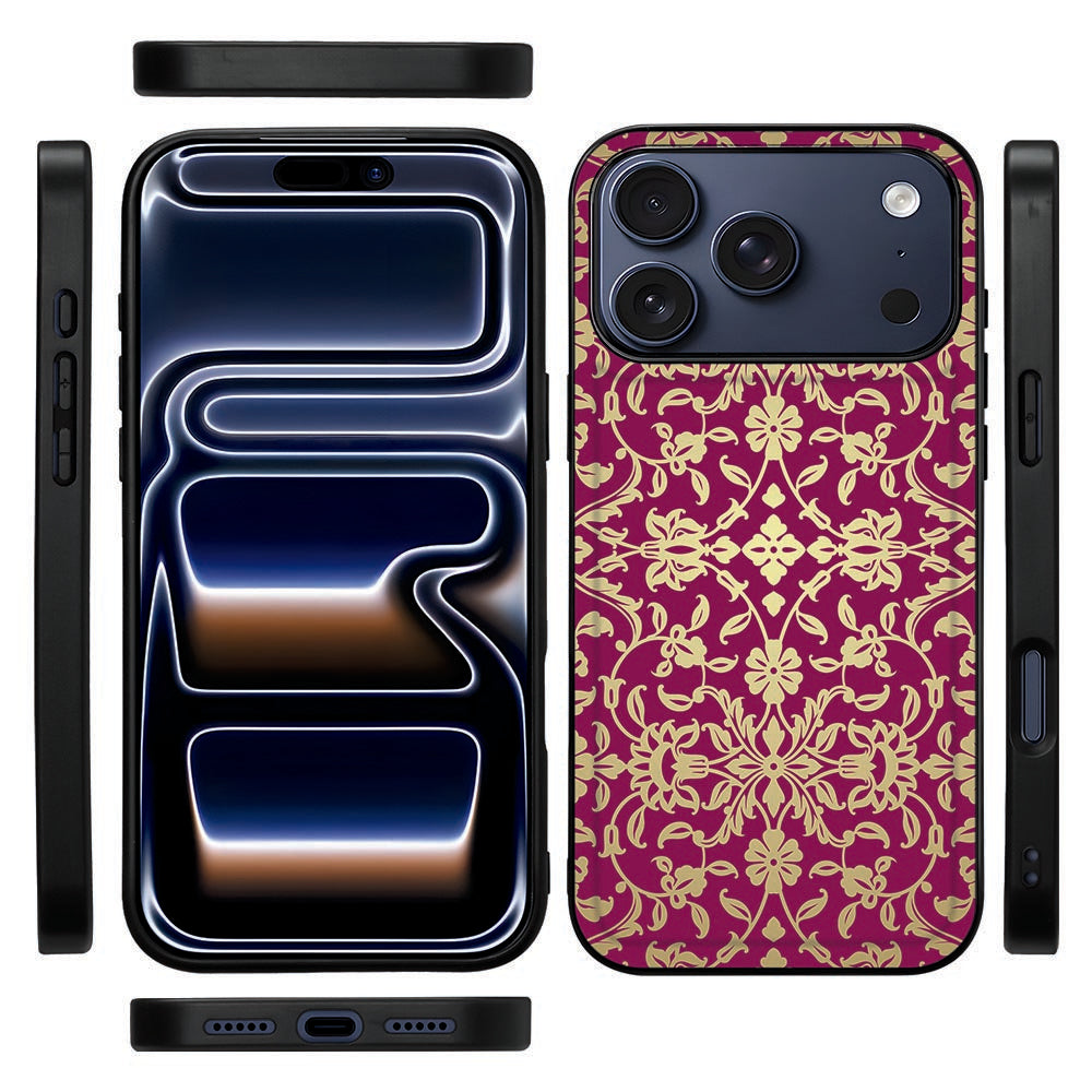 Zijaanzicht van de Barok Pink back cover met zwarte TPU-rand om de iPhone 18 Pro