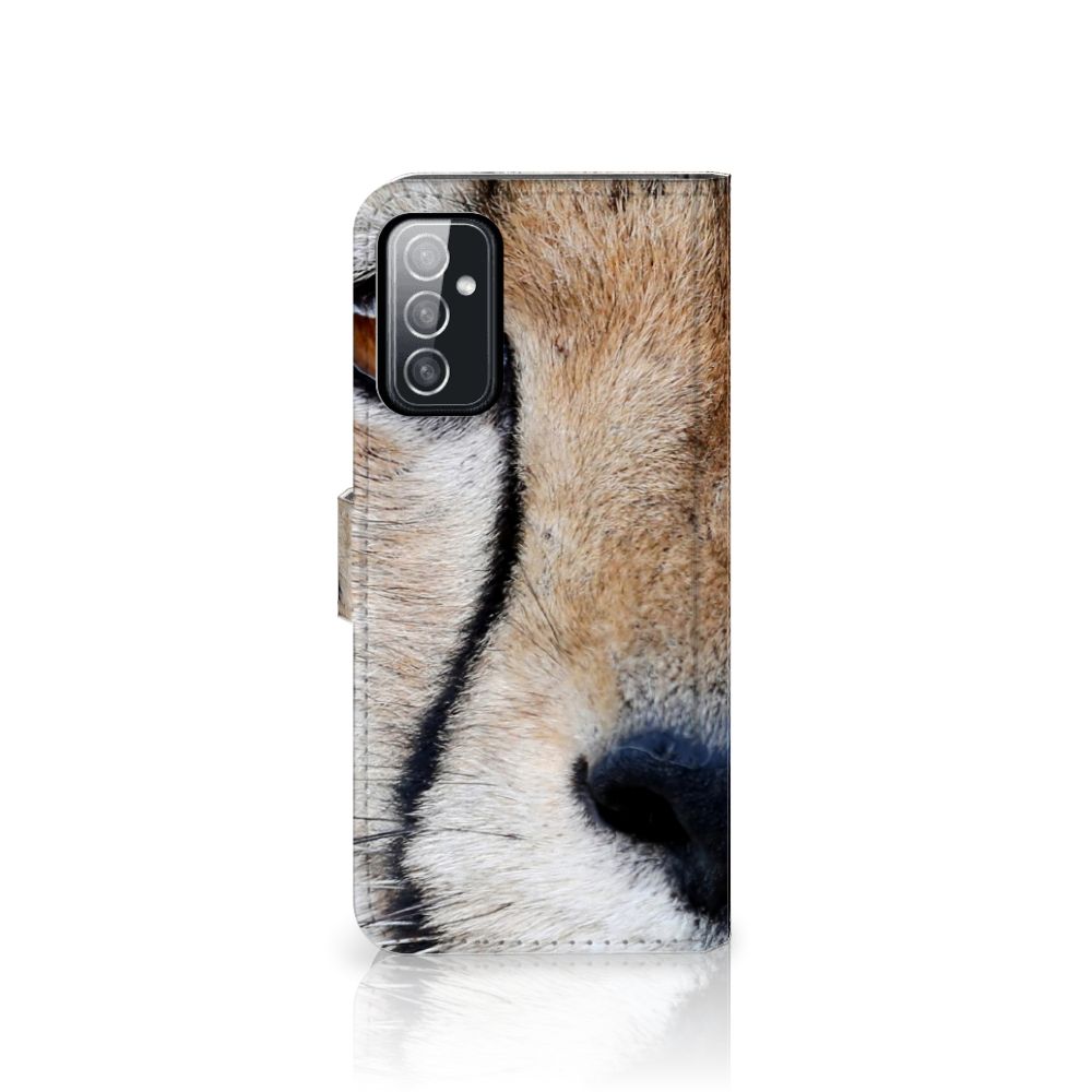 Samsung Galaxy M52 Telefoonhoesje met Pasjes Cheetah met close-up van cheeta gezicht