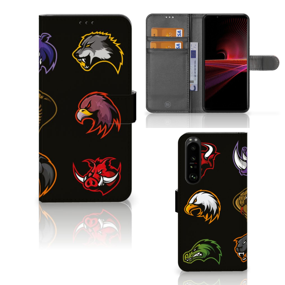 Sony Xperia 1 III Leuk Hoesje Cartoon met kleurrijke cartoon dieren op een zwart ontwerp.