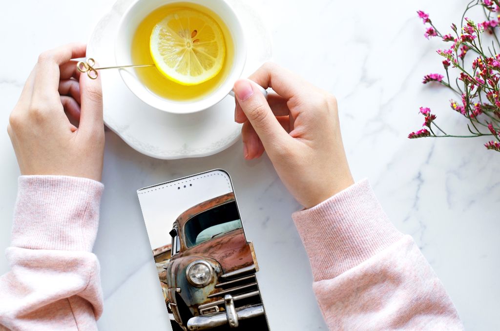 Motorola Moto G22 Telefoonhoesje met foto Vintage Auto