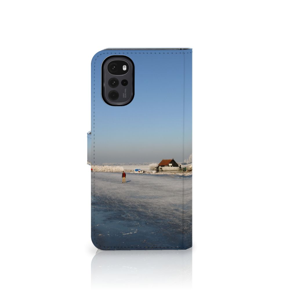 Motorola Moto G22 Flip Cover Schaatsers