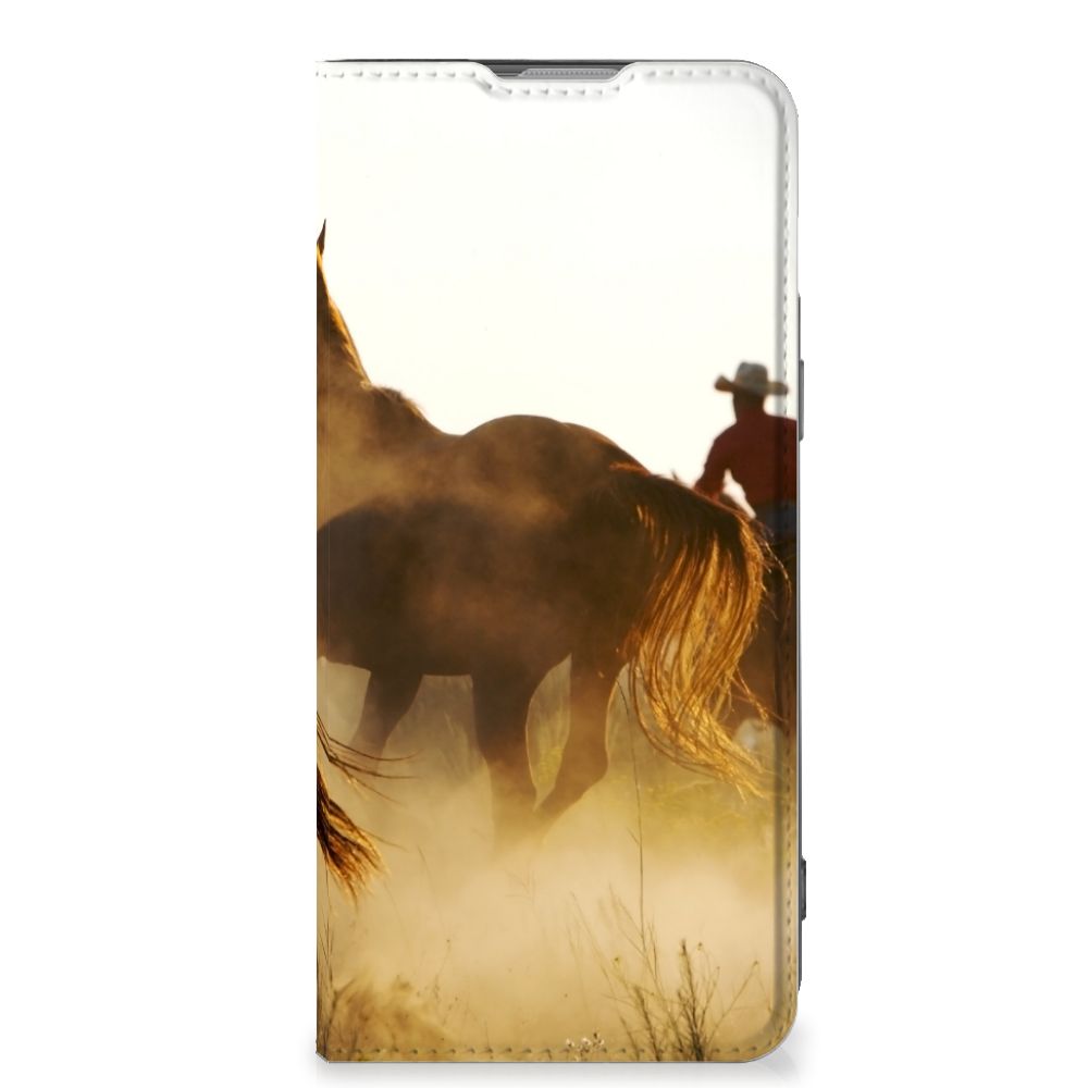 OnePlus Nord 2T Hoesje maken Design Cowboy met paarden en cowboy in de achtergrond.