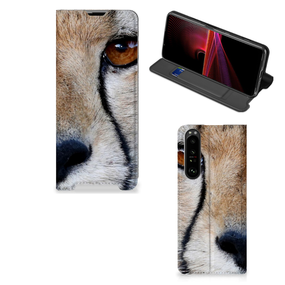 Sony Xperia 1 III Hoesje maken Cheetah met close-up van een jachtluipaard in stijlvol design.
