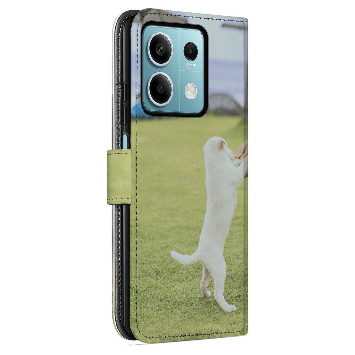 Achterkant van de Xiaomi Redmi Note 13 5G bookcase: witte kat op zijn achterpoten en de camera-uitsparing